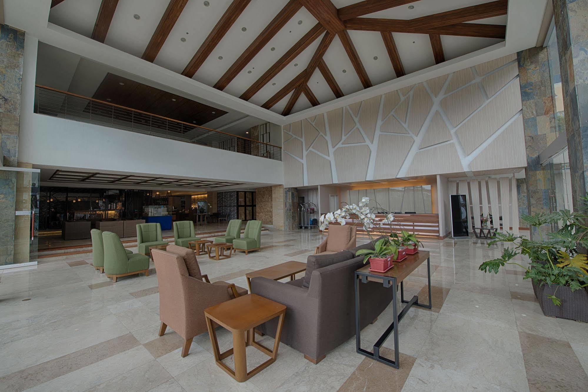 Newtown Plaza Hotel Baguio City Bagian luar foto